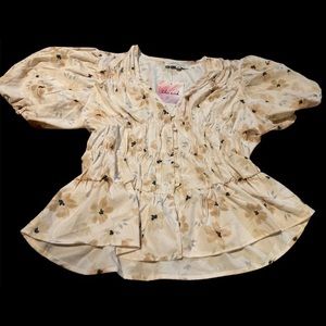 NWT - chicwish medium floral top